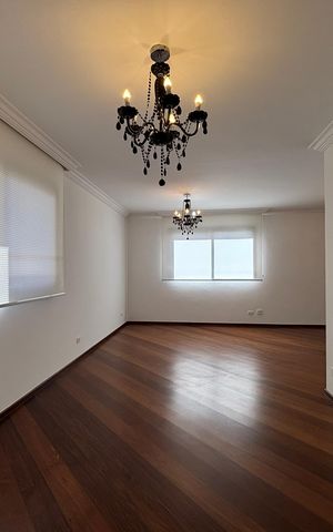Apartamento para alugar com 180m², 3 quartos e 4 vagas Sala