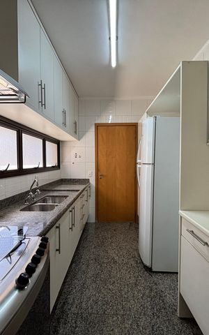 Apartamento para alugar com 180m², 3 quartos e 4 vagasCozinha