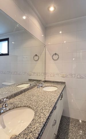 Apartamento para alugar com 180m², 3 quartos e 4 vagasBanheiro da Suíte 2