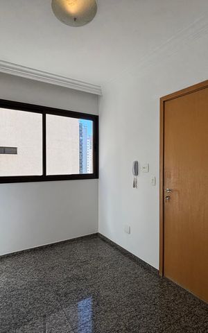 Apartamento para alugar com 180m², 3 quartos e 4 vagasCopa