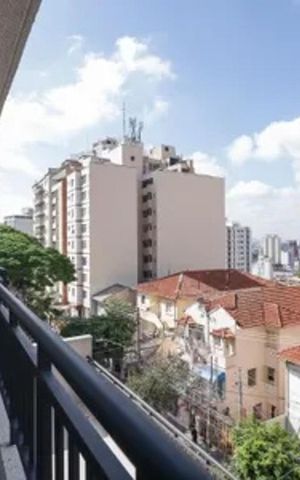 Apartamento à venda com 33m², 1 quarto e sem vaga Apartamento à venda com 33m², 1 quarto e sem vagaVaranda