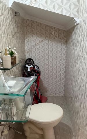 Casa de condomínio para alugar com 110m², 3 quartos e 2 vagasLavabo