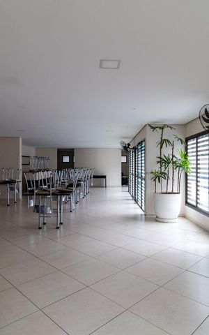Apartamento à venda com 93m², 4 quartos e 2 vagas Apartamento à venda com 93m², 4 quartos e 2 vagasÁrea comum - Salão de festas