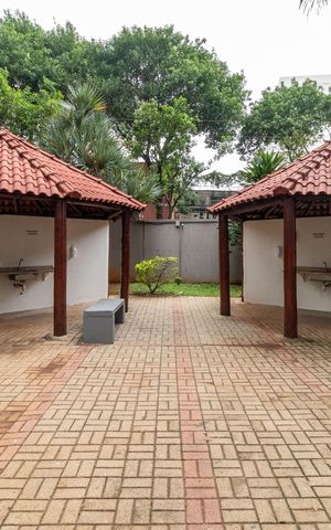 Apartamento à venda com 93m², 4 quartos e 2 vagas Apartamento à venda com 93m², 4 quartos e 2 vagasÁrea comum - Churrasqueira