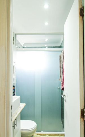 Apartamento à venda com 93m², 4 quartos e 2 vagas Apartamento à venda com 93m², 4 quartos e 2 vagasBanheiro