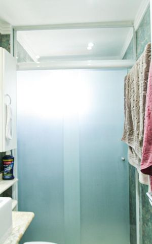Apartamento à venda com 93m², 4 quartos e 2 vagas Apartamento à venda com 93m², 4 quartos e 2 vagasBanheiro