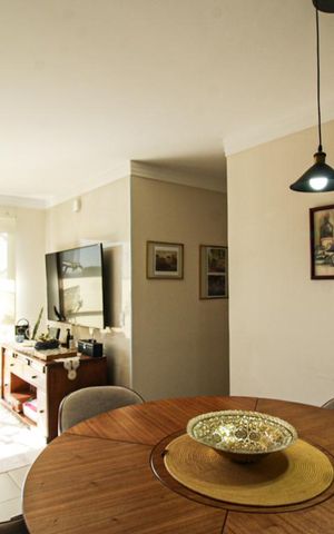 Apartamento à venda com 93m², 4 quartos e 2 vagas Apartamento à venda com 93m², 4 quartos e 2 vagasSala