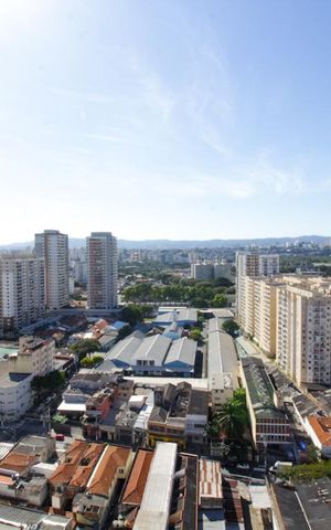 Apartamento à venda com 93m², 4 quartos e 2 vagas Apartamento à venda com 93m², 4 quartos e 2 vagasVista da Suíte