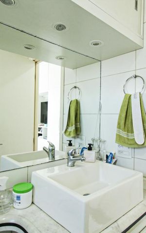 Apartamento à venda com 93m², 4 quartos e 2 vagas Apartamento à venda com 93m², 4 quartos e 2 vagasBanheiro da Suíte