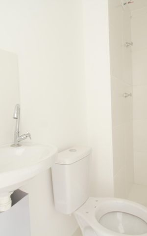 Apartamento à venda com 29m², 2 quartos e sem vaga Apartamento à venda com 29m², 2 quartos e sem vagaBanheiro