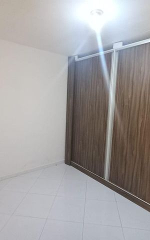 Casa à venda com 100m², 2 quartos e 2 vagas Casa à venda com 100m², 2 quartos e 2 vagasQuarto
