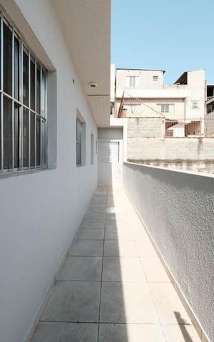 Casa para alugar com 58m², 1 quarto e sem vagaÁrea externa