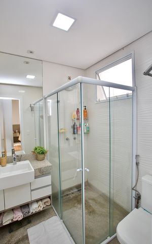 Casa de condomínio para alugar com 180m², 3 quartos e 4 vagasBanheiro da Suíte