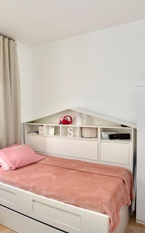 Casa de condomínio para alugar com 180m², 3 quartos e 4 vagasQuarto 1