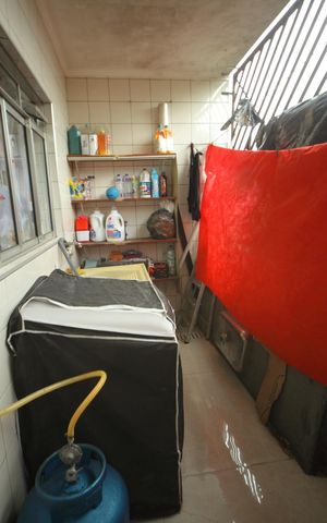 Casa à venda com 202m², 3 quartos e 1 vagaCasa1  Área de serviço 