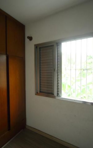Casa à venda com 222m², 3 quartos e 2 vagasQuarto 2 