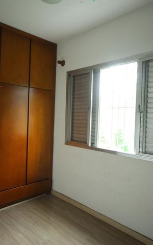 Casa à venda com 222m², 3 quartos e 2 vagasQuarto 2 