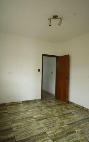 Casa à venda com 222m², 3 quartos e 2 vagasCopa