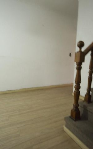 Casa à venda com 222m², 3 quartos e 2 vagasSala 