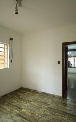 Casa à venda com 222m², 3 quartos e 2 vagasCopa