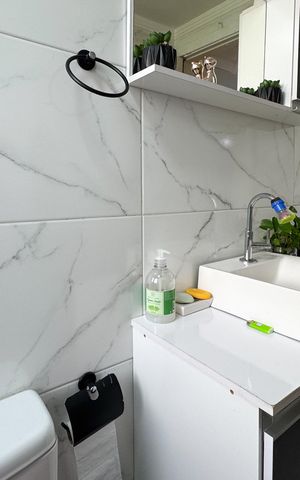 Apartamento à venda com 54m², 2 quartos e 1 vaga Apartamento à venda com 54m², 2 quartos e 1 vagaBanheiro Social