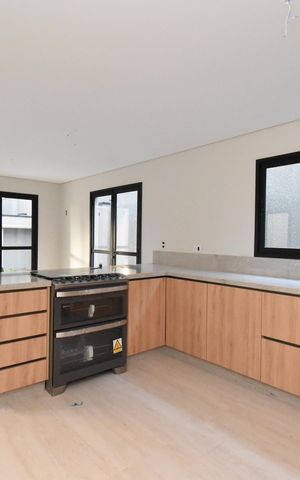 Casa de condomínio para alugar com 180m², 3 quartos e 2 vagasSala e cozinha
