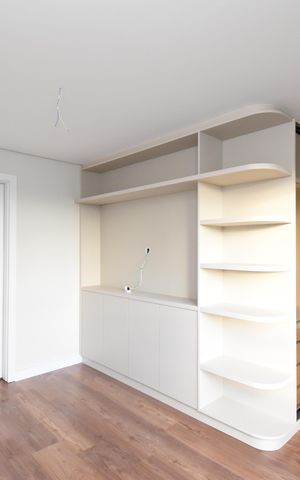 Casa de condomínio para alugar com 180m², 3 quartos e 2 vagasSuíte