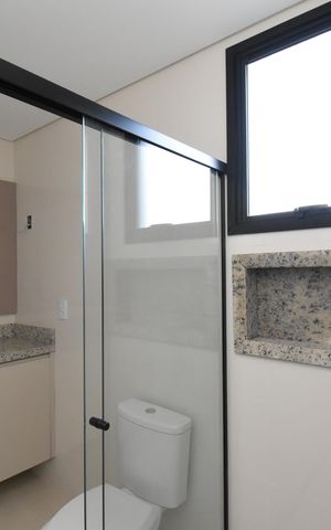Casa de condomínio para alugar com 180m², 3 quartos e 2 vagasBanheiro da Suíte
