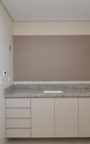 Casa de condomínio para alugar com 180m², 3 quartos e 2 vagasBanheiro da Suíte