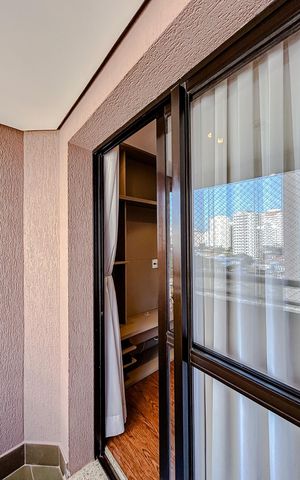 Apartamento à venda com 79m², 3 quartos e 2 vagasVaranda