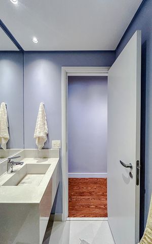 Apartamento à venda com 79m², 3 quartos e 2 vagasBanheiro