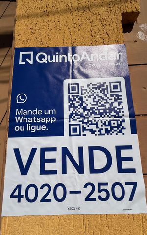 Casa à venda com 342m², 2 quartos e 4 vagas Casa à venda com 342m², 2 quartos e 4 vagasPlaca