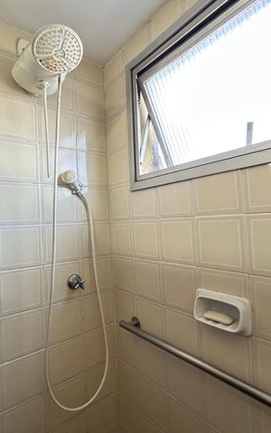 Apartamento para alugar com 55m², 2 quartos e sem vagaBanheiro