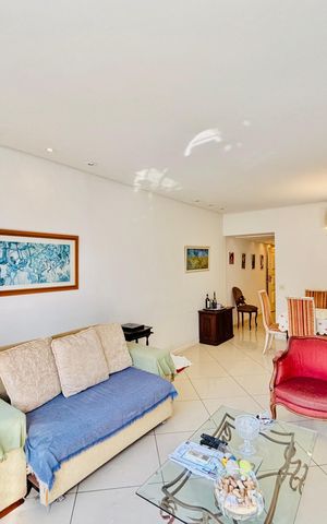 Apartamento à venda com 118m², 2 quartos e 1 vaga