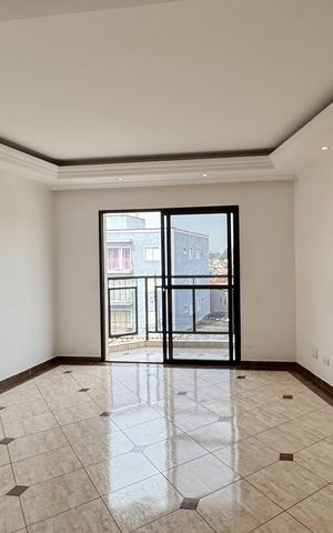Apartamento para alugar com 83m², 2 quartos e 1 vaga Apartamento para alugar com 83m², 2 quartos e 1 vagaSala
