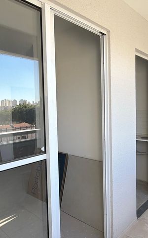 Apartamento à venda com 46m², 2 quartos e 1 vaga Apartamento à venda com 46m², 2 quartos e 1 vagaVaranda