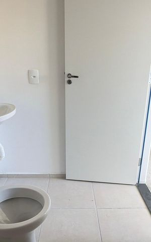 Apartamento à venda com 46m², 2 quartos e 1 vaga Apartamento à venda com 46m², 2 quartos e 1 vagaBanheiro da suíte