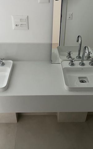 Apartamento à venda com 182m², 3 quartos e 3 vagas Apartamento à venda com 182m², 3 quartos e 3 vagasBanheiro 1