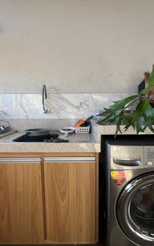 Apartamento à venda com 93m², 2 quartos e 2 vagasÁrea de Serviço