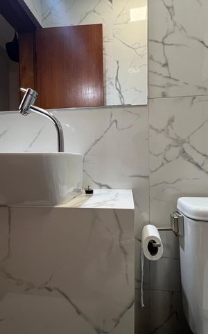Apartamento à venda com 93m², 2 quartos e 2 vagasBanheiro Social