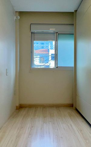 Casa à venda com 180m², 3 quartos e 3 vagas Casa à venda com 180m², 3 quartos e 3 vagasQuarto 1