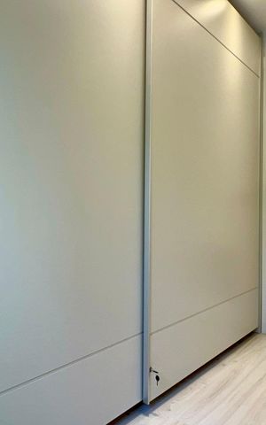 Casa à venda com 180m², 3 quartos e 3 vagas Casa à venda com 180m², 3 quartos e 3 vagasQuarto 1