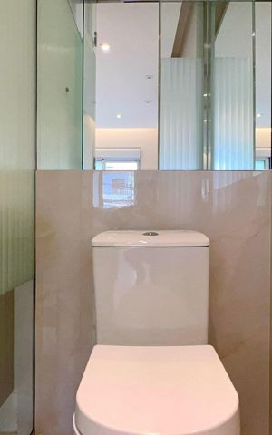 Casa à venda com 180m², 3 quartos e 3 vagas Casa à venda com 180m², 3 quartos e 3 vagasSuite