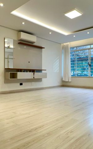 Casa à venda com 180m², 3 quartos e 3 vagas Casa à venda com 180m², 3 quartos e 3 vagasSala