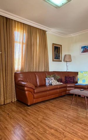 Apartamento à venda com 260m², 4 quartos e 2 vagasSala