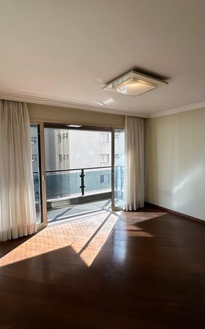 Apartamento à venda com 162m², 3 quartos e 2 vagas Apartamento à venda com 162m², 3 quartos e 2 vagasSala