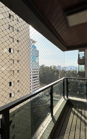 Apartamento à venda com 162m², 3 quartos e 2 vagas Apartamento à venda com 162m², 3 quartos e 2 vagasVaranda da Sala