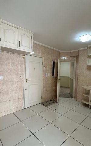 Apartamento à venda com 162m², 3 quartos e 2 vagas Apartamento à venda com 162m², 3 quartos e 2 vagasCozinha