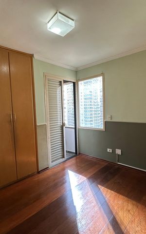 Apartamento à venda com 162m², 3 quartos e 2 vagas Apartamento à venda com 162m², 3 quartos e 2 vagasQuarto 2