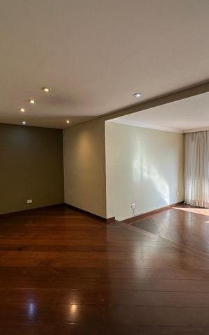Apartamento à venda com 162m², 3 quartos e 2 vagas Apartamento à venda com 162m², 3 quartos e 2 vagasSala